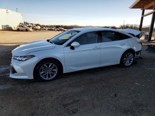 2020 - TOYOTA AVALON - Used - Tailgate/Trunk Lid - (rear view camera), w/o spoiler; sequential turn signal tail lamps