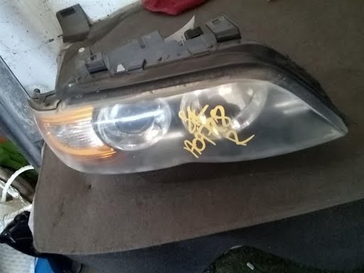 2005 - BMW X5 - Used - Headlight Assembly - xenon (HID), adaptive headlamps, clear turn signal lens, RH