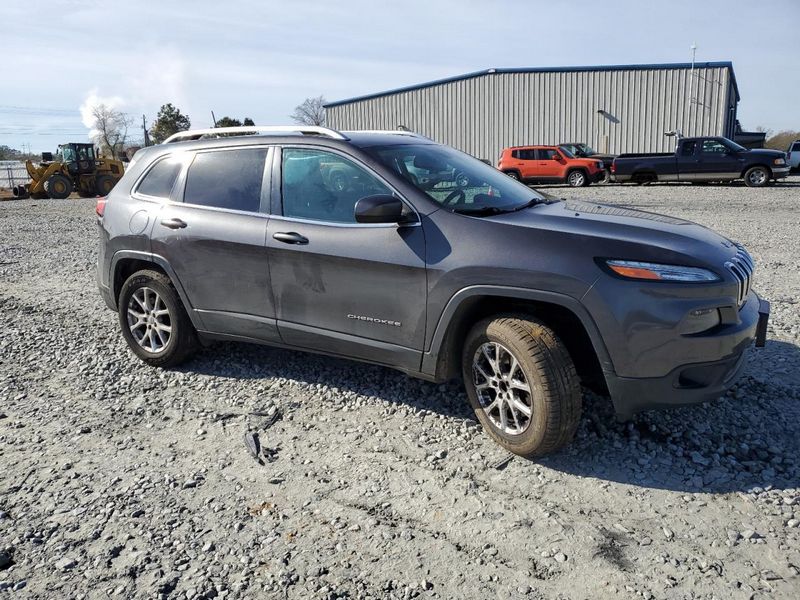 2017 - JEEP GRAND CHEROKEE - Used - Computer Box Not Engine - Body Control (BCM), halogen headlamps