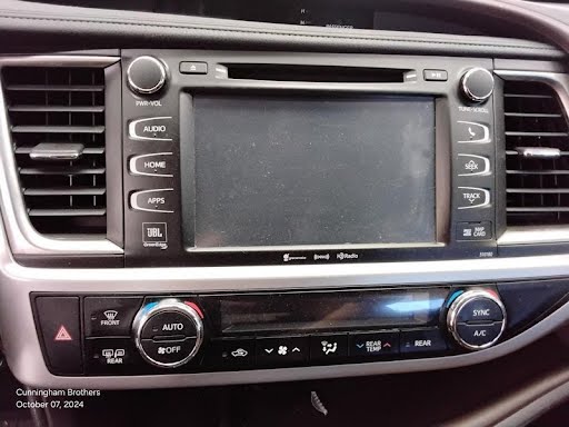 2017 - TOYOTA HIGHLANDER - Used - Radio/CD (see also A/C Control or TV Screen) - 868040E300