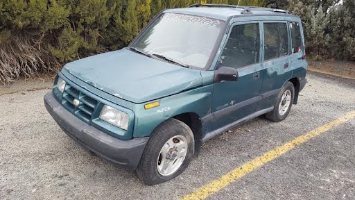 1996 - GEO TRACKER - Used - Headlight Assembly - Headlight Assembly & Turn Signal -  both for LH - Turn Signal, (beside headlamp) Left