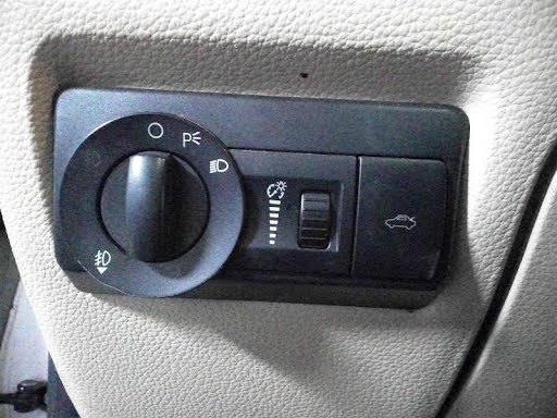 2008 - FORD FUSION - Used - Headlight Switch (Dash Mounted) - S, SE & SEL; Fog Lamps; Manual Controled Headlights