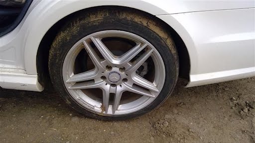 2011 - MERCEDES E CLASS -  Used - Wheel - 207 Type, Conv, E350, 18x8, 10 spoke (5 pairs, AMG)