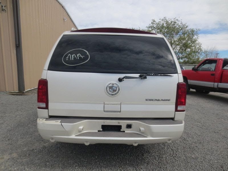 2003  CADILLAC ESCALADE  Used Third Brake Light