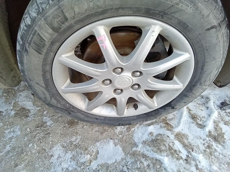 2006 BUICK LUCERNE Used BUICK LUCERNE 17x7, (9 spoke), silver finish (opt N75)
