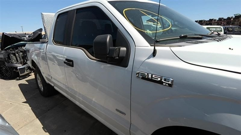 2019 FORD TRUCK-F150	Used Door Front  - electric, RH  - (White #YZ)