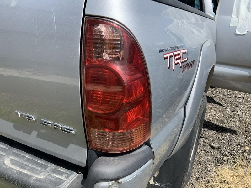 2014 TOYOTA TACOMA Used Tail Light w/o LED; RH