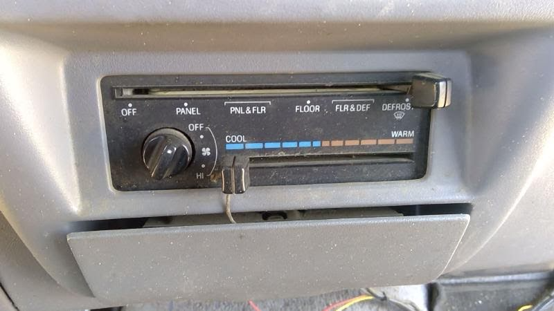 1994 FORD RANGER	Used AC Control/Heater (see also Radio or TV Screen) AC, dealer installed