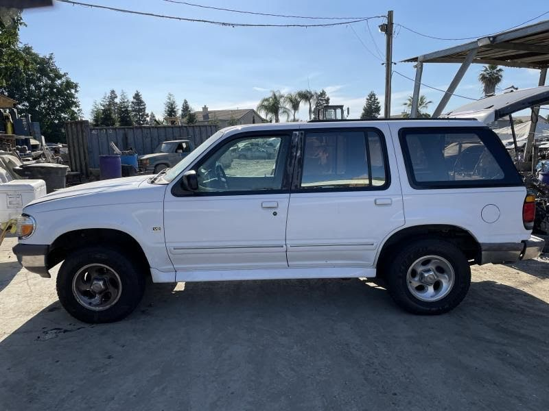 1995 FORD EXPLORER Used Door Front 4 Dr, LH, w/o keyless entry pad; manual