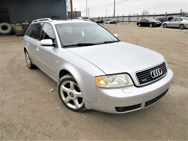 2004 Audi A6  Headlight Assembly Used 6 cylinder, xenon (HID), RH