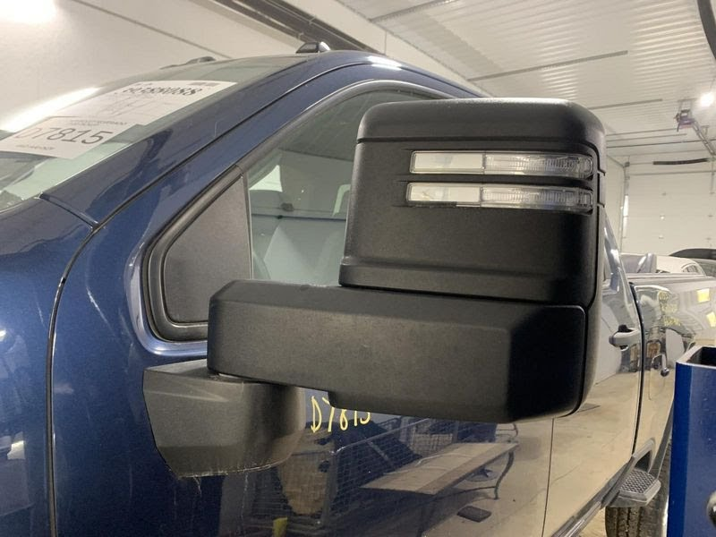 2022 Chevy - Silverado 2500 Used Mirror Door  extended width, w/o automatic dimming; turn signal (opt DBG), LH