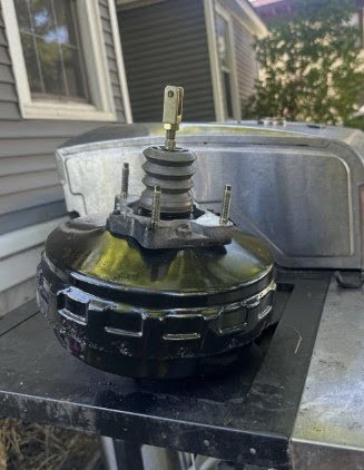 2001 Toyota - Sequoia Used Brake Booster Skid control (ABS) - P/N 03.7858-2100.4