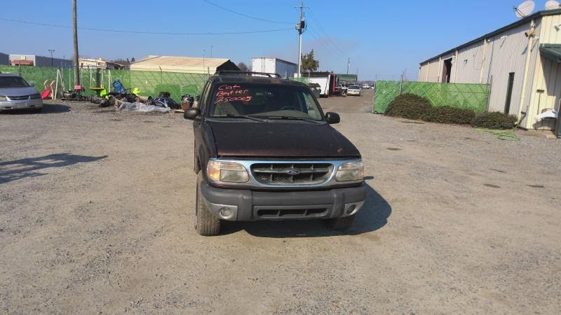 1999 Ford Explorer  Fuel Rail No Injectors