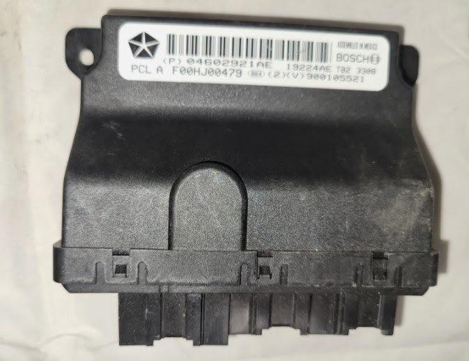 2010 JEEP GRAND CHEROKEE	Computer Box Not Engine Used P/N - 4602921AE