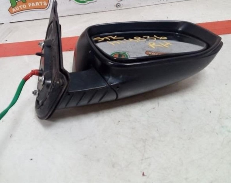 2021 TOYOTA TACOMA Used Mirror Door signal lamp, blind spot alert, w/o chrome accent; w/o camera; RH