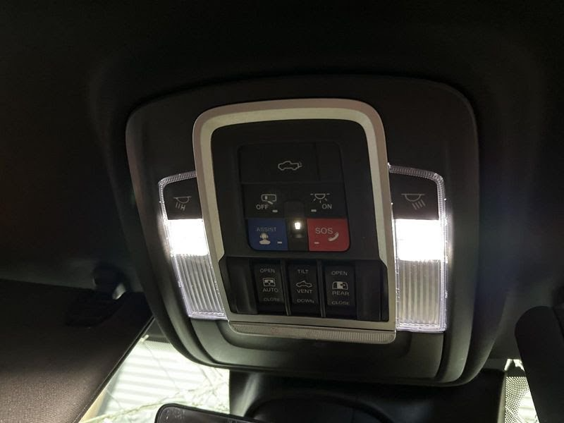 2022 Dodge Truck-3500 Used Console, Front roof, sunroof