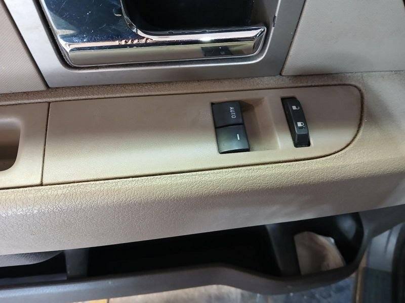 2010 FORD TRUCK-F150 Used Window Switch (Front Door) -  Driver's, window (master), Regular Cab