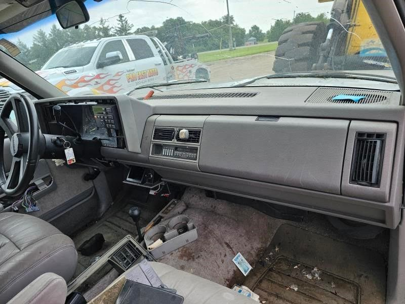 1993 GMC TRUCK-2500 SERIES Used Dash Panel Color Grey