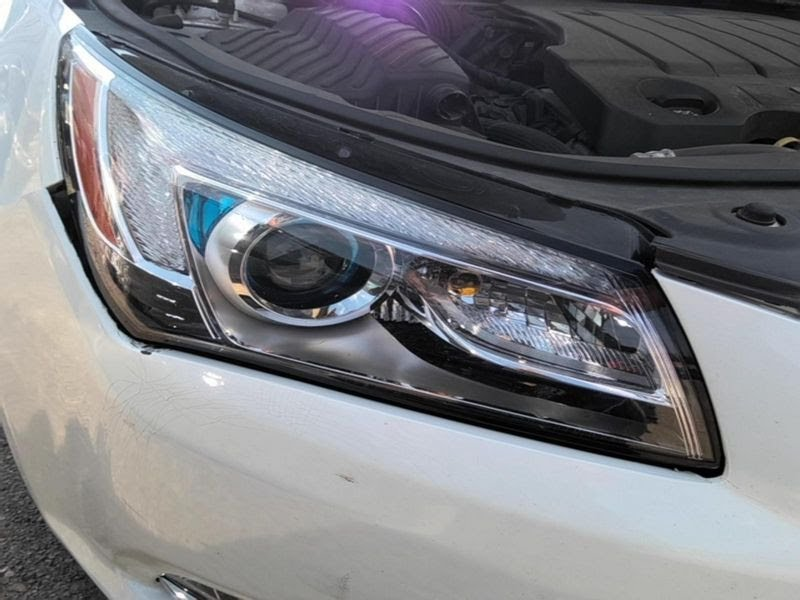2015 BUICK LACROSSE  Used Headlight Assembly HID (opt T4F), RH