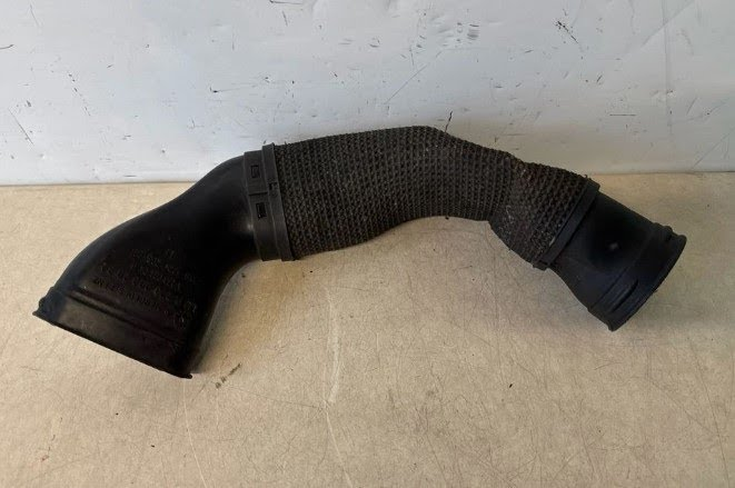 2009 MERCEDES CLK Used  Air Intake Hose Pipe - P/N - 2730902082