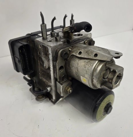 2005 TOYOTA PRIUS Used Anti-Lock Brake Pump -P/N -  44510-47050
