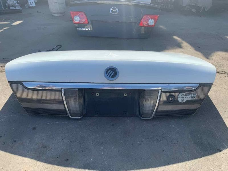 2006 MERCURY GRAND MARQUIS Used Tail Light  - quarter panel mounted, RH