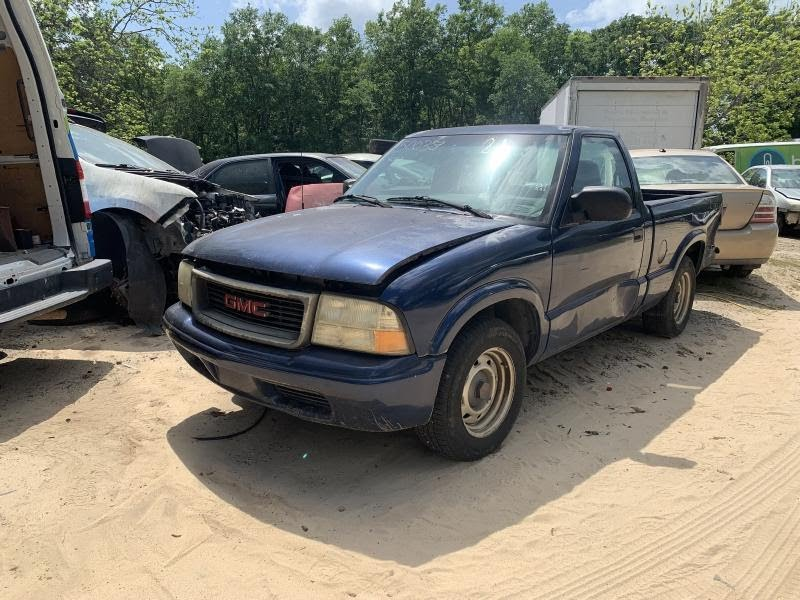 2002 CHEVY S10 - Used Latche -  S10; Front Left; (flex fuel) & Gas; manual