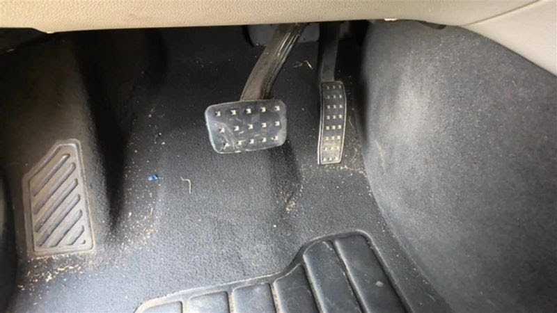 2010 CADILLAC SRX Used Brake Pedal