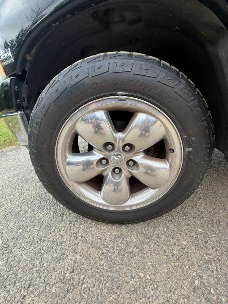 2005 DODGE TRUCK-1500 Used Wheel With Tire - 20x9 (aluminum), chrome clad (chrome plastic skin)