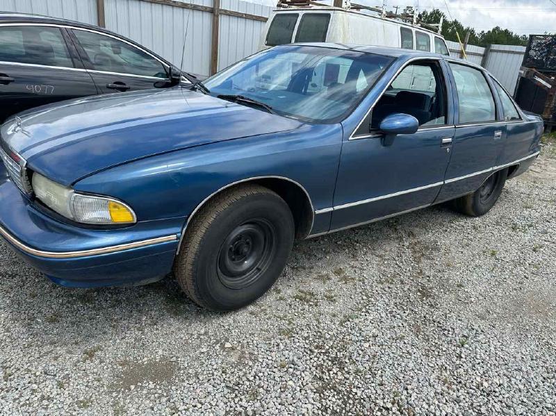 1992 - OLDSMOBILE CUSTOM CRUISER (1980 UP) - Used - Radiator Fan Shroud - 10101009