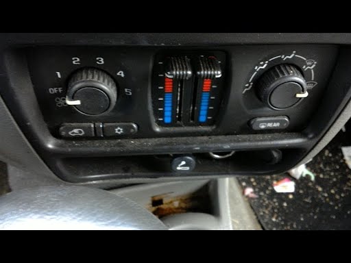 2002 - CHEVY TRAILBLAZER - Used - AC Control/Heater (see also Radio or TV Screen) - Front, manual (opt CJ3), rear defrost