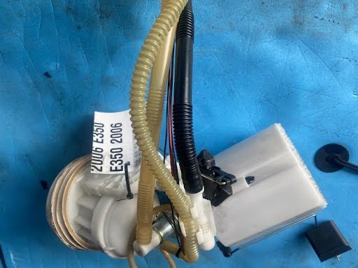 2006 - MERCEDES E CLASS - Used - Fuel Pump - 211 Type, Pump Assembly, (includes sender, tank mounted), E350