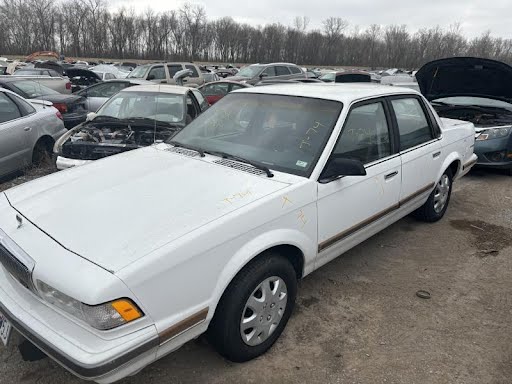 1992 - BUICK CENTURY - Used - Marker/Fog Light Front - Park Lamp-Turn Signal, (header panel mounted) Right