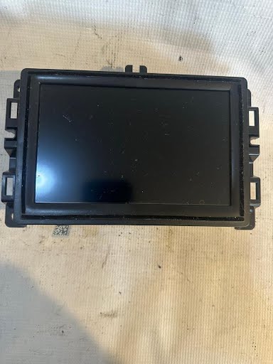 2019 - JEEP RENEGADE - Used - Radio/CD (see also A/C Control or TV Screen) - display and receiver, 7.00" screen, (satellite radio, Sirius)