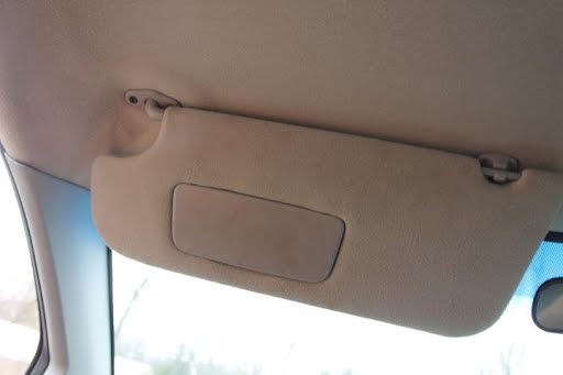 2004 - MITSUBISHI ENDEAVOR - used - Sunvisor - mirror, LH