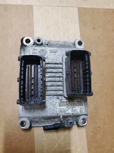 2004 - CADILLAC SRX - Used - Engine Computer - 12588472YHCC