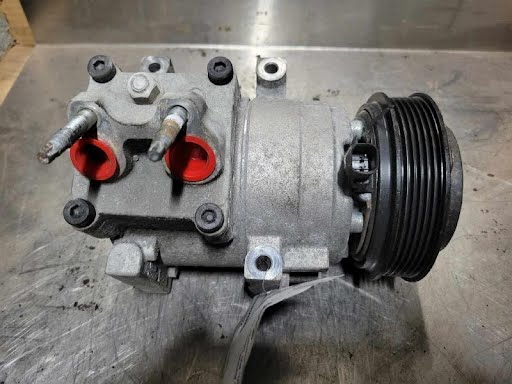 2013 - FORD FIESTA - A/C Compressor [with clutch]