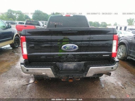 2018 FORD TRUCK-F250 SUPER DUTY (1999 UP) Used Bumper Assy Rear  - chrome, park assist