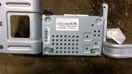 2014 - TOYOTA TUNDRA - used - Radio/CD (see also A/C Control or TV Screen) - amplifier, ID 86280-0C190