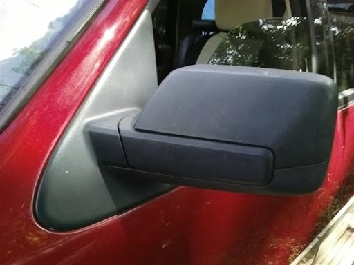 2010 - FORD EXPEDITION - Used - Mirror Door - Power, black (moulded in color), approach lamp-heat-memory-signal, LH