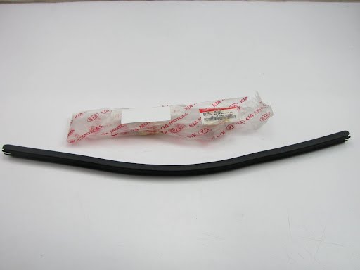 2004 - KIA SPECTRA - Used - Rear Left Door Outside Window Belt Weatherstrip Seal - 832312f000