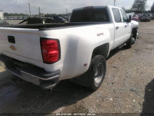 2016 - CHEVY TRUCK-SILVERADO 2500 (1999 UP) - Used - Tailgate/Trunk Lid - w/o open and close assist; rear view camera (opt UVC)