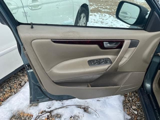 2001 VOLVO XC70 Used Interior Trim Panel Door (Front) V70; Front Left Inner; beige