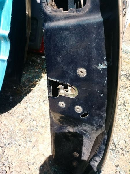 1992 DODGE TRUCK-250 SERIES (1981-1993) Used Latch Front Door LH