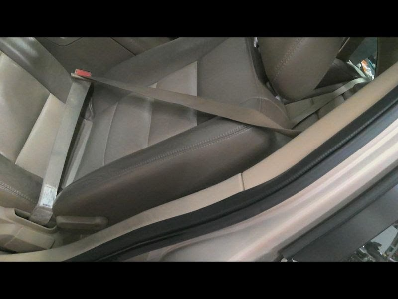2005 FORD FIVE HUNDRED Used Seat Belt Front (bucket), driver, retractor