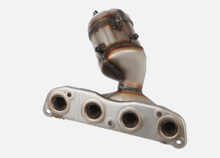 2015 NISSAN SENTRA Used Catalytic Converter 1.8L 1798CC 110Cu. In. l4 GAS DOHC , S