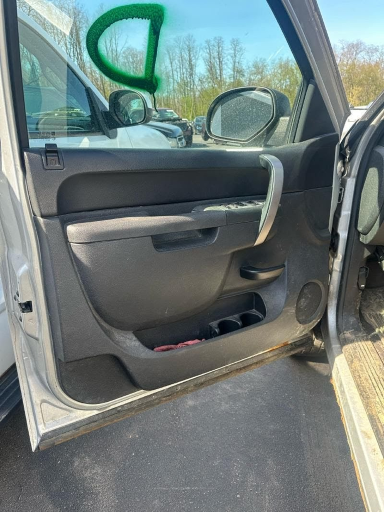 2011 CHEVY TRUCK-SILVERADO 1500 (1999 UP) Used Interior Trim Panel Door (Front) Front Left Black - 22818465