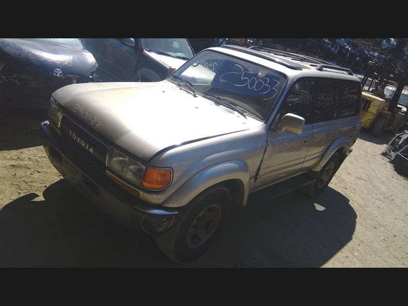 1992 TOYOTA LAND CRUISER Used w/o moulding; flares and mud guards Left