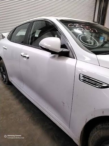 2019-KIA OPTIMA-Mirror Door-(power), US built (VIN 5, 1st digit), manual folding (heated), blind spot alert, w/o memory; LH  (White)