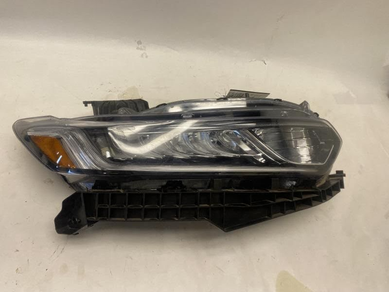 2018 Honda Accord Used Headlight Assembly turbo, halogen high beam, RH
